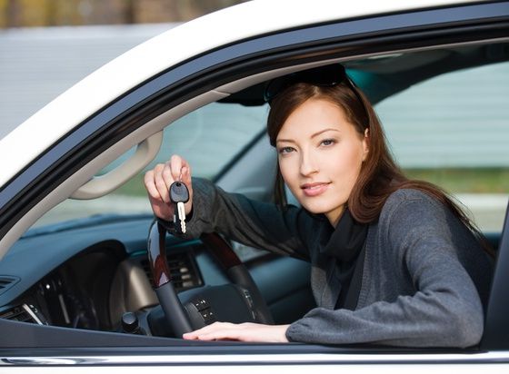 Driving School Prices Calgary | A Girl Driving the Car